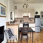 In Art Quarter Apartman