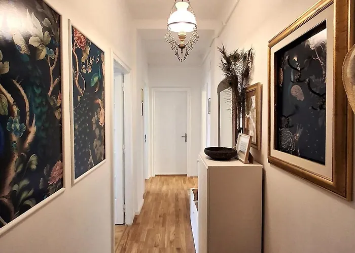 Apartment In Art Quarter